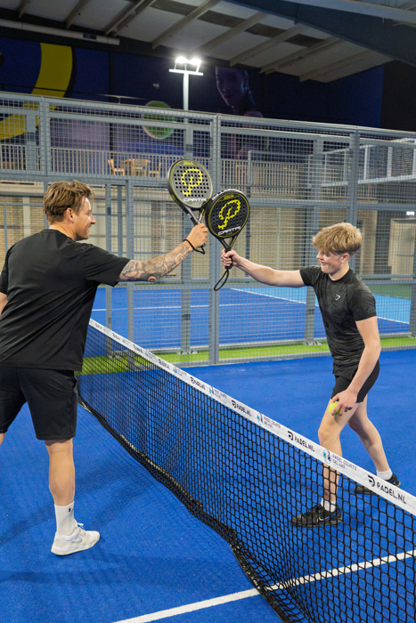 Racket Tikken 03